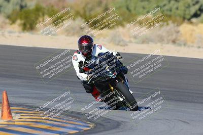 media/Dec-18-2022-SoCal Trackdays (Sun) [[8099a50955]]/Turn 10 (140pm)/